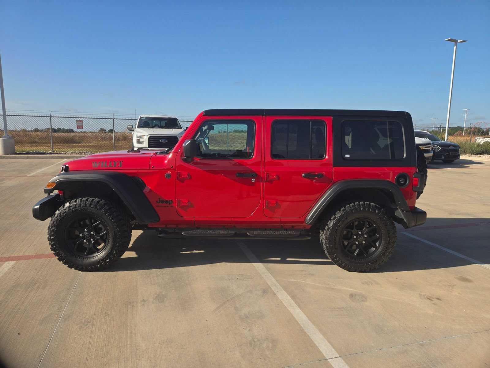 Used 2025 Jeep Wrangler Unlimited Sport AWD/4WD image 6