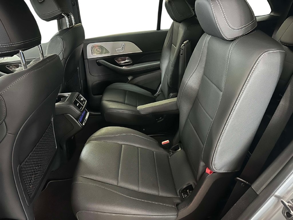 Used 2025 Mercedes-Benz GLS 450 4MATIC image 19