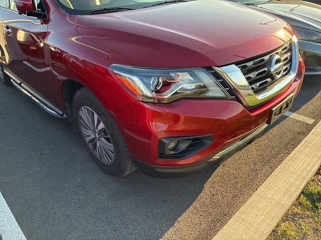Used 2019 Nissan Pathfinder SL image 3