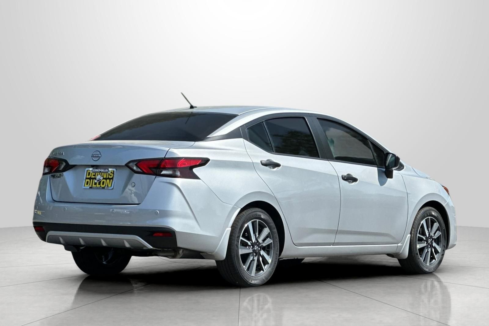 Used 2025 Nissan Versa S w/ S Plus Package image 30