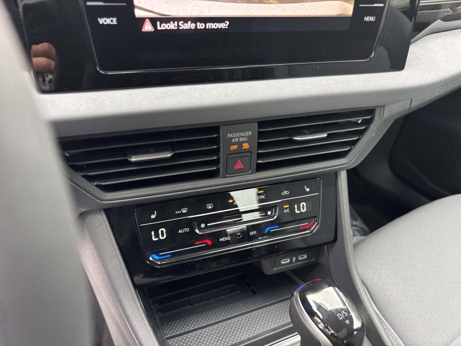 New 2026 Volkswagen Jetta SE FWD image 21
