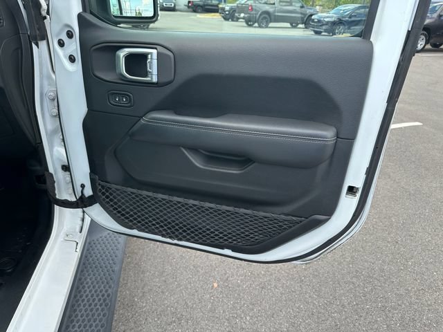 Used 2018 Jeep Wrangler Unlimited Sahara AWD/4WD image 20