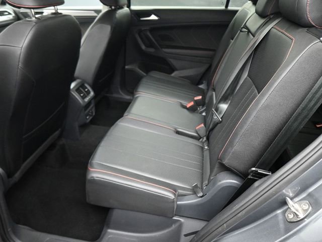 Used 2024 Volkswagen Tiguan Wolfsburg Edition image 41