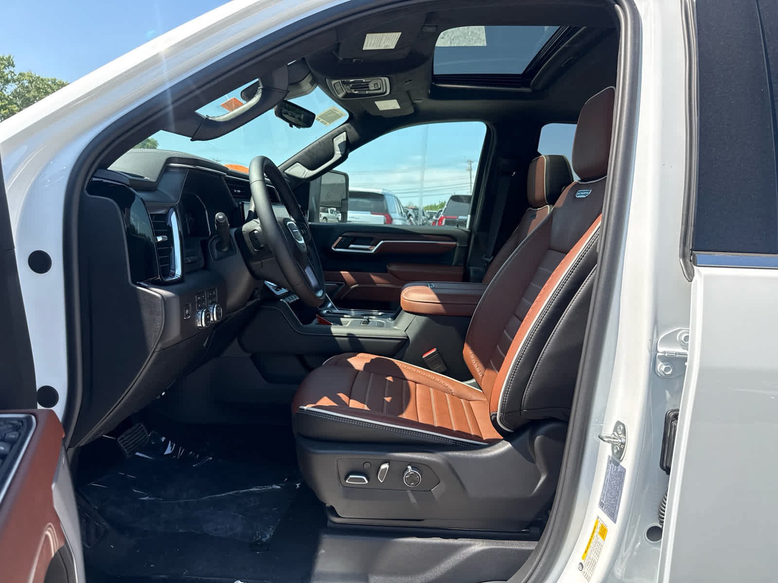 New 2026 GMC Sierra 2500 Denali Ultimate w/ Snow Plow Prep/Camper Package AWD/4WD image 14
