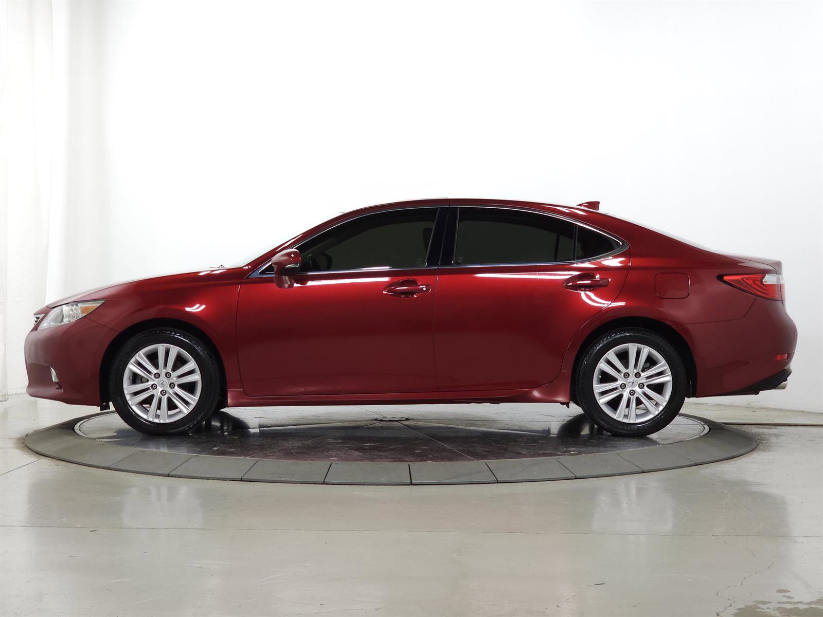Used 2015 Lexus ES 350 PREMIUM w/ Premium Package image 4