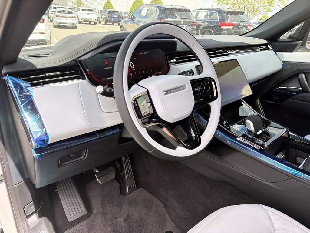 New 2026 Land Rover Range Rover Sport Dynamic SE image 21