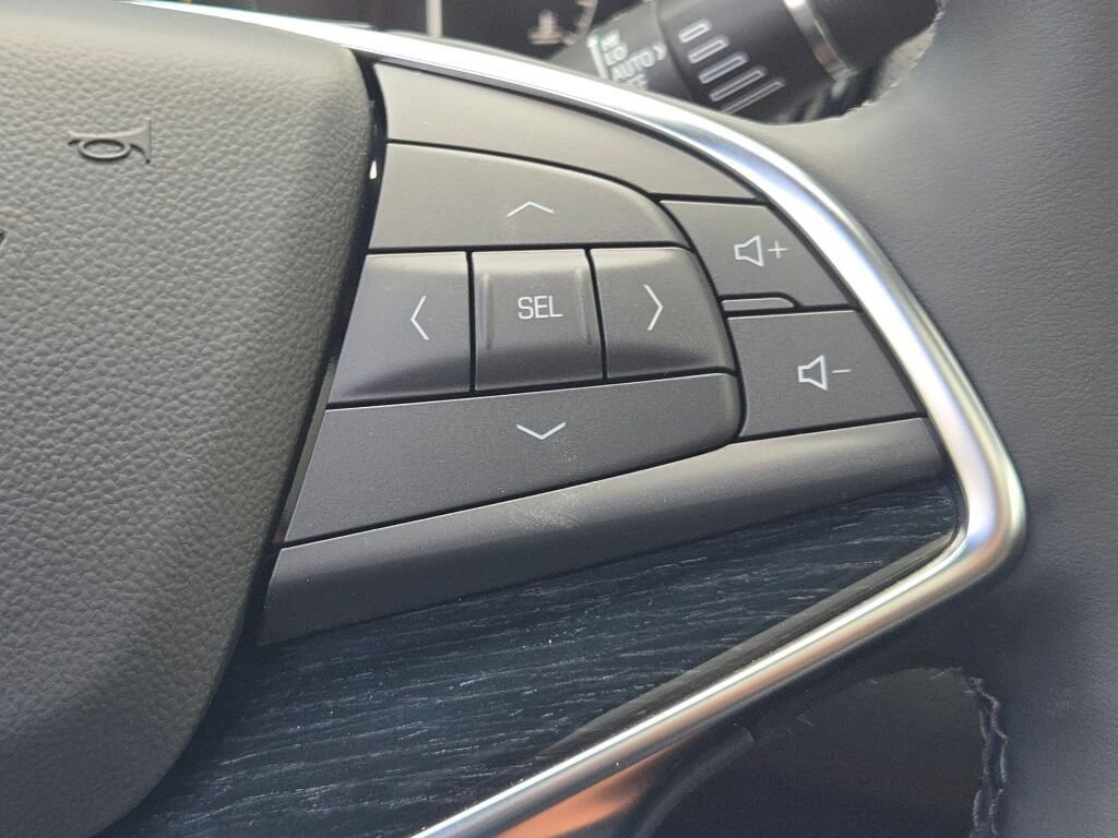 New 2025 Cadillac XT5 Premium Luxury w/ LPO, Red Accent Package AWD/4WD image 35