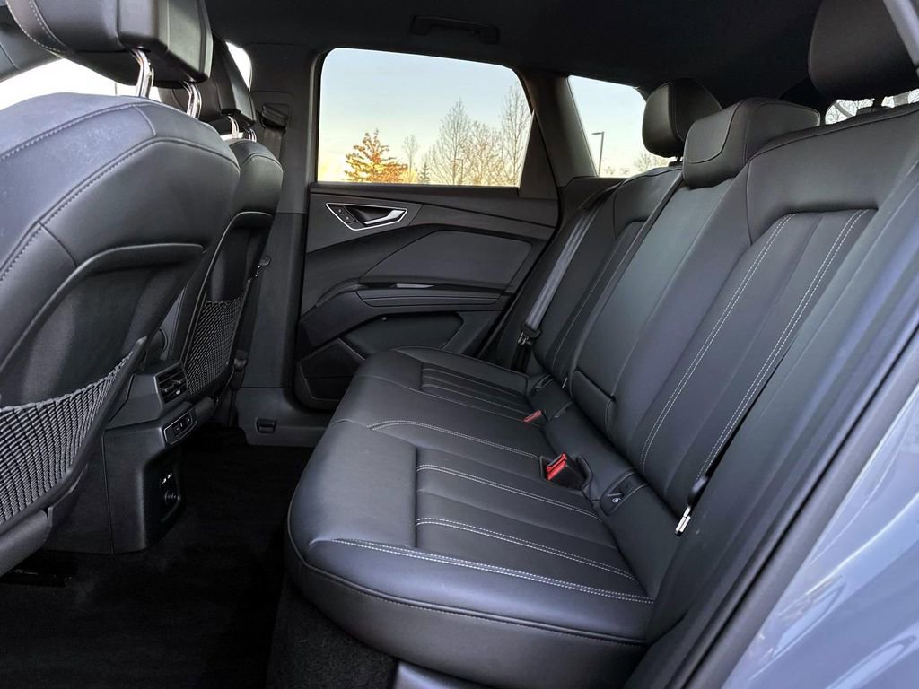 Used 2025 Audi Q4 e-tron Premium w/ Convenience Package image 28