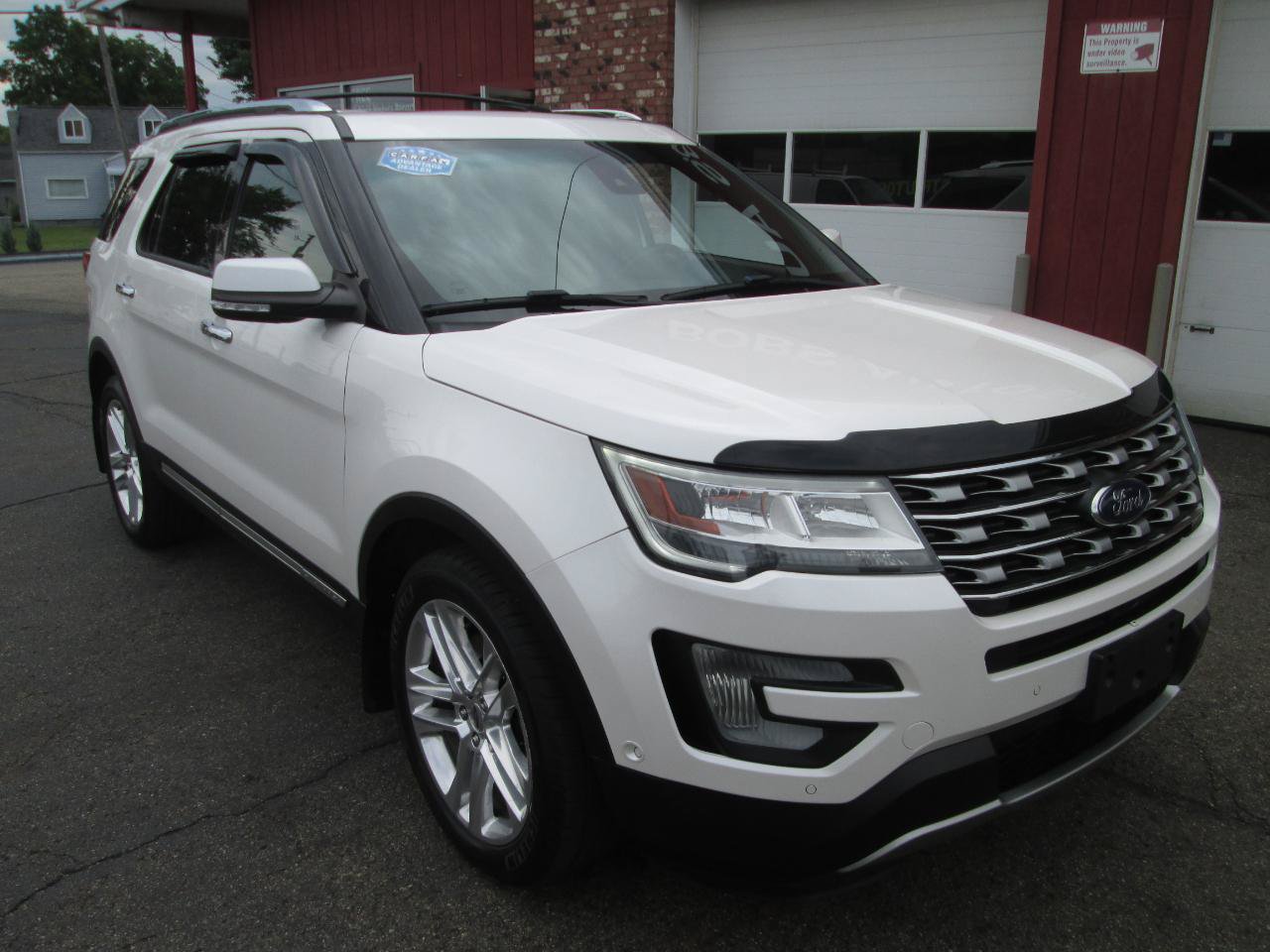 Used 2016 Ford Explorer Limited w/ Equipment Group 301A AWD/4WD image 10