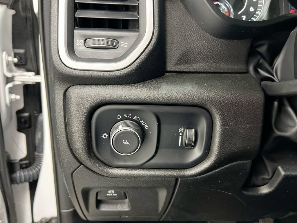 Used 2023 RAM 1500 Big Horn AWD/4WD image 17