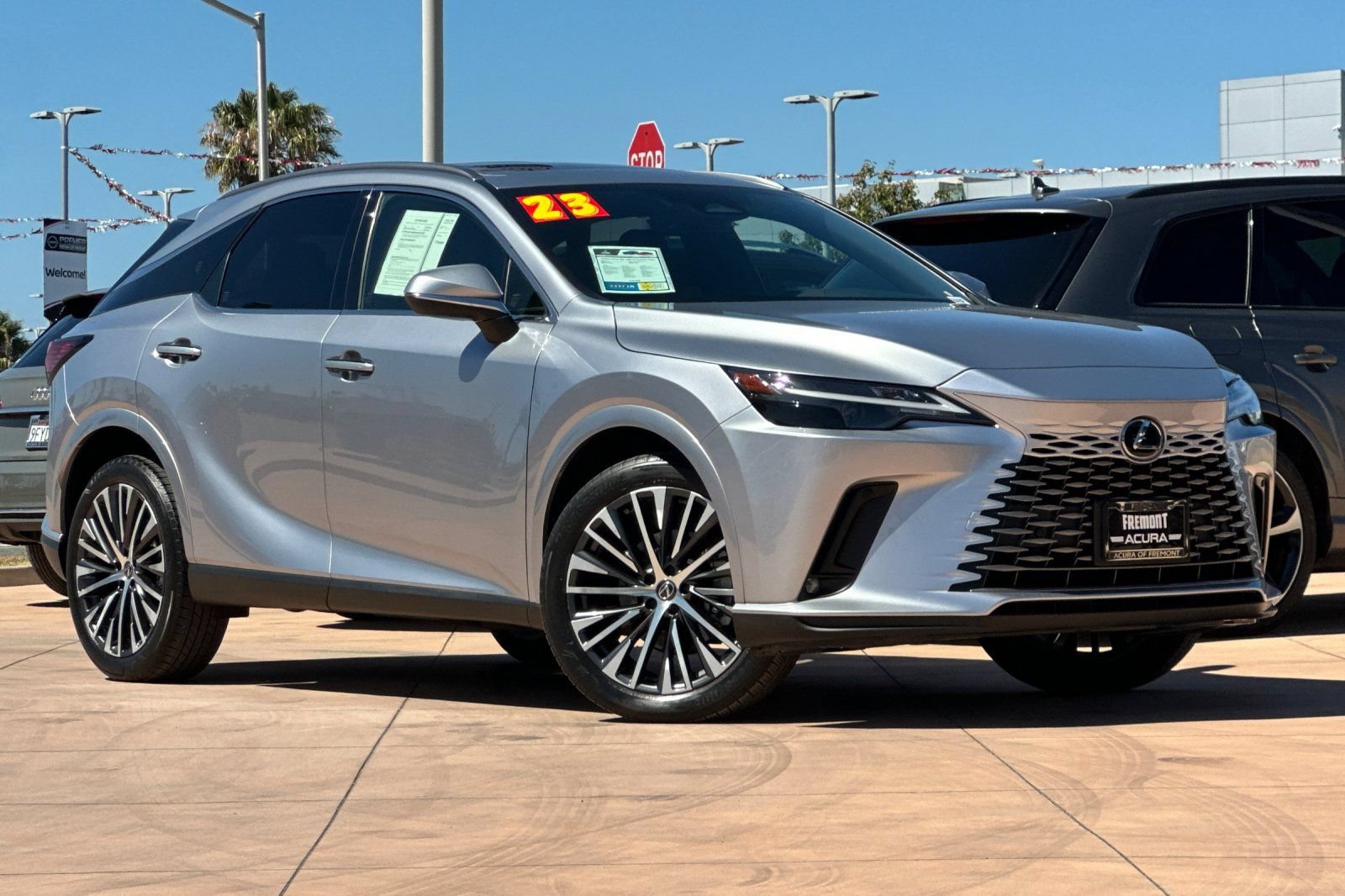 Used 2023 Lexus RX 350 Premium Plus w/ Cold Area Package FWD image 2