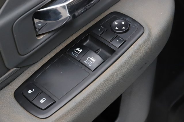 Used 2015 RAM 3500 Tradesman w/ Power & Remote Entry Group image 15