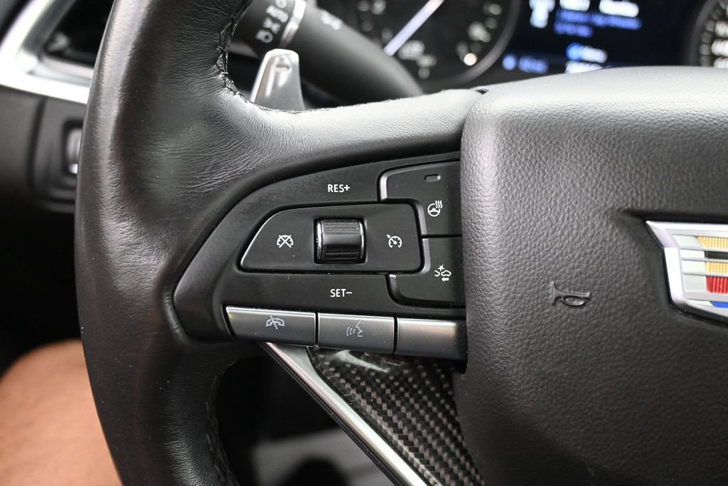 Used 2024 Cadillac XT6 Sport w/ Technology Package AWD/4WD image 23