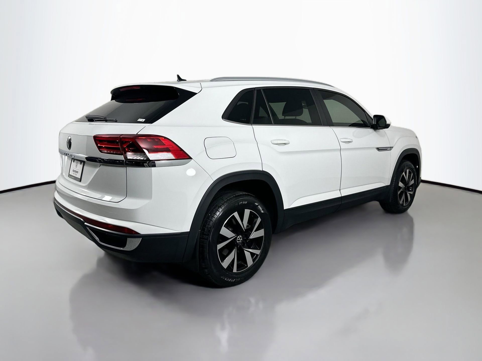 Certified 2021 Volkswagen Atlas Cross Sport SE image 5