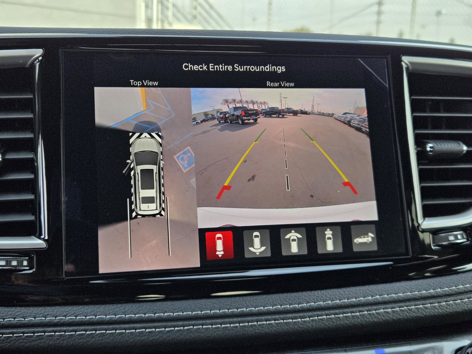 New 2026 Chrysler Pacifica Select image 8