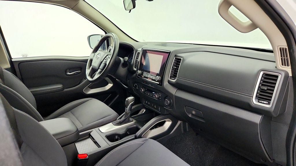 Used 2023 Nissan Frontier SV w/ SV Convenience Package AWD/4WD image 23