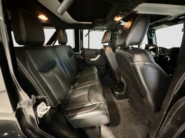 Used 2017 Jeep Wrangler Unlimited Rubicon image 24