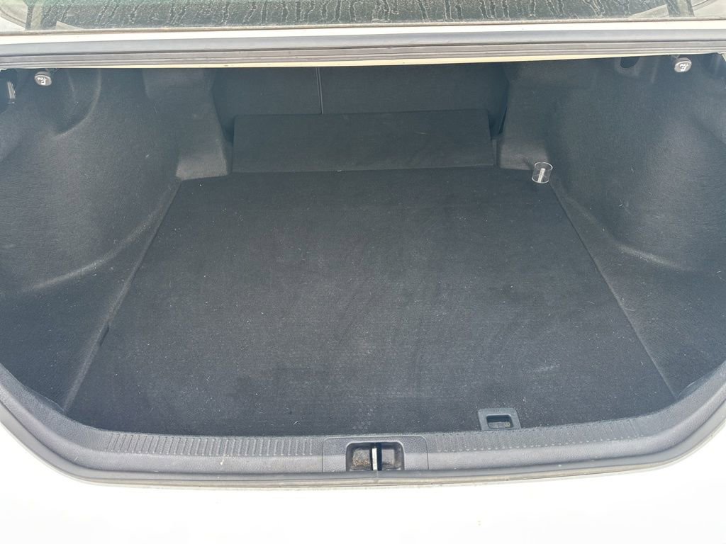 Used 2022 Toyota Camry SE FWD image 13