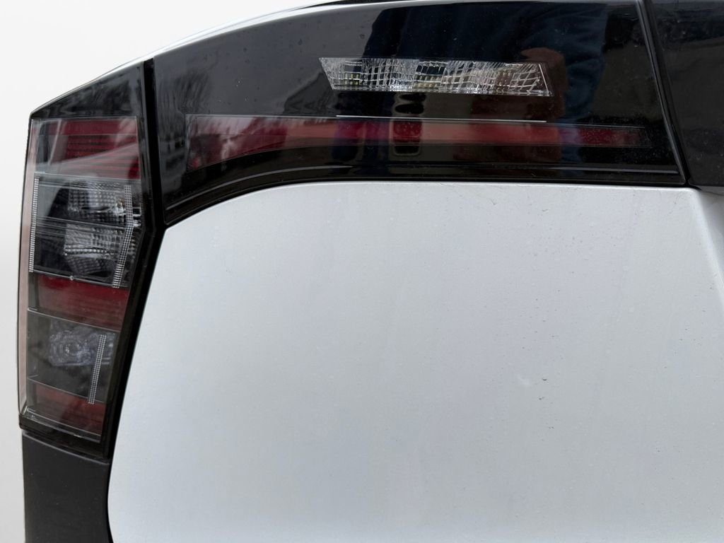 New 2026 Nissan Kicks SR w/ Cold Weather Package image 21