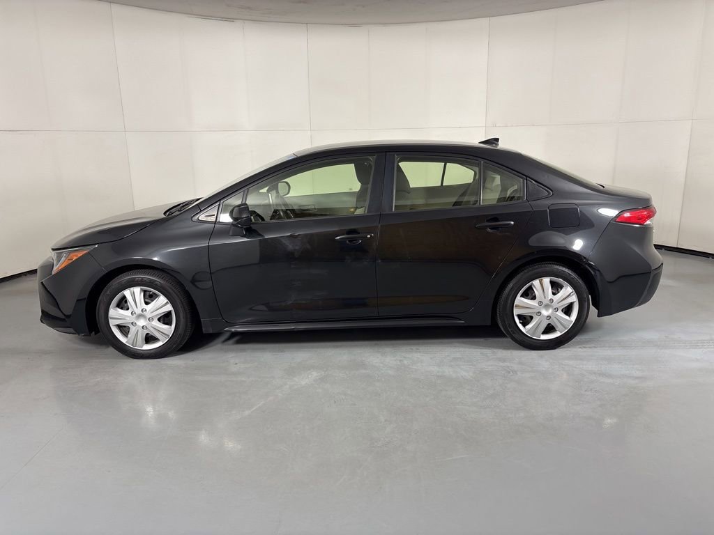Used 2020 Toyota Corolla LE FWD image 6