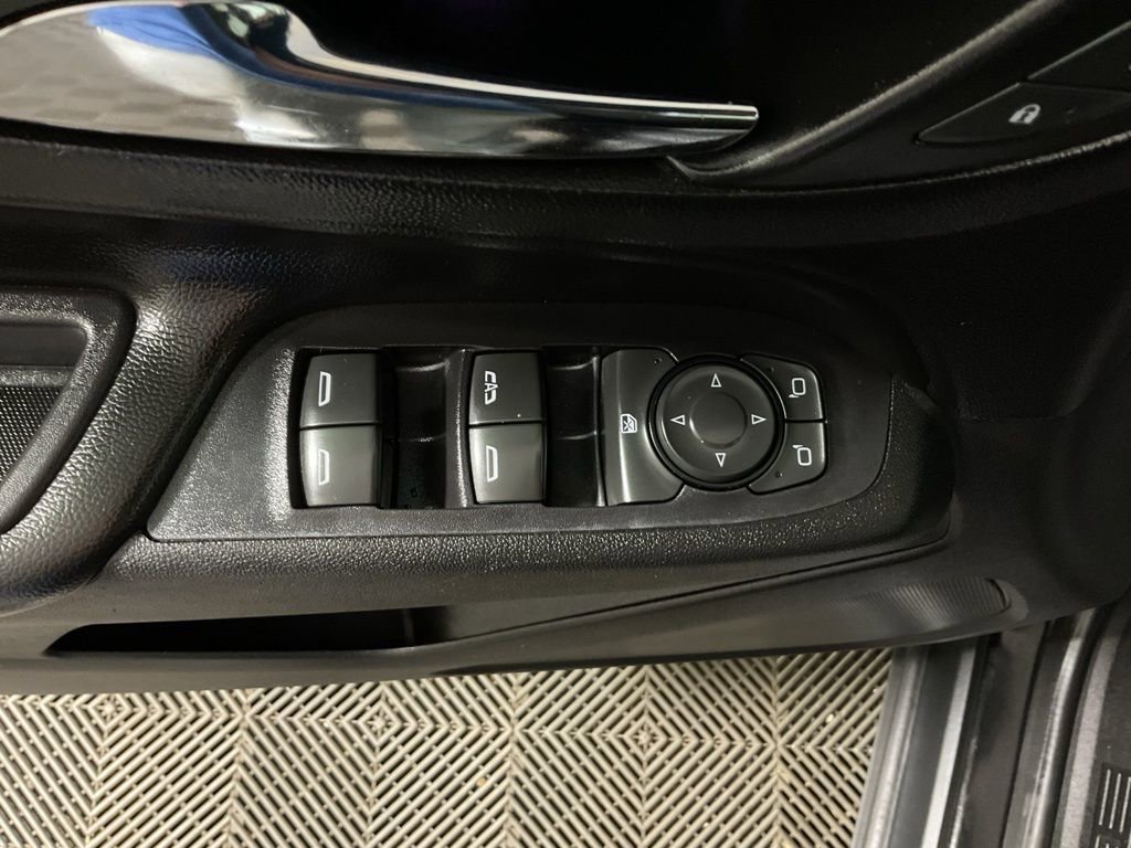 Used 2019 Chevrolet Equinox LT image 17