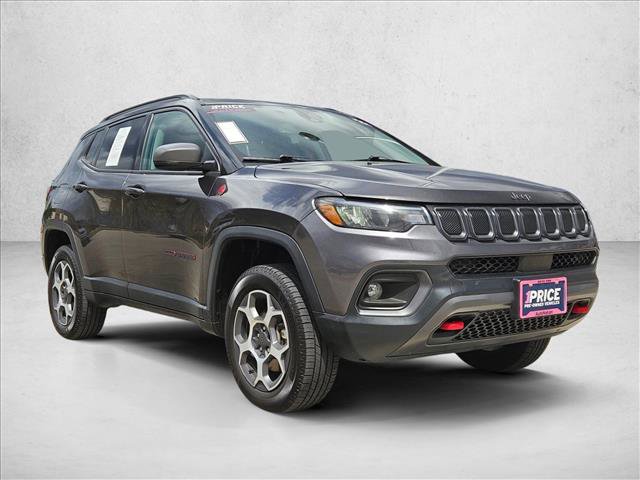 Used 2022 Jeep Compass Trailhawk image 3