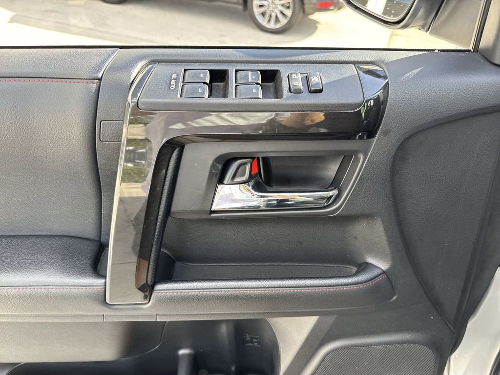 Used 2024 Toyota 4Runner TRD Off-Road Premium AWD/4WD image 40
