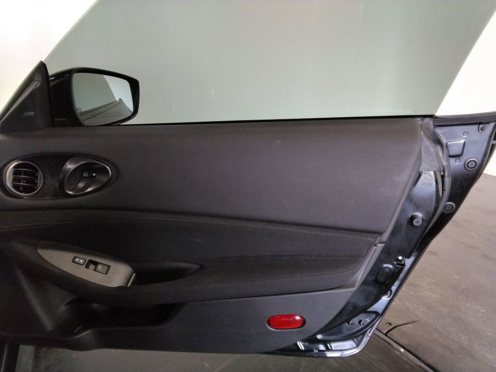 Used 2024 Nissan Z Sport w/ Floor Mat Package image 33