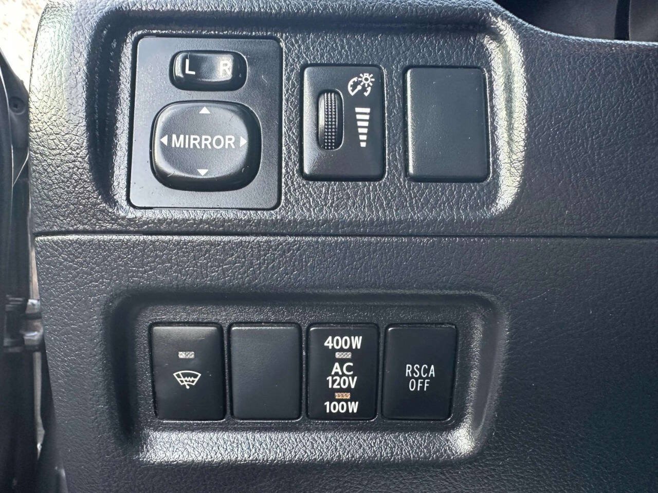 Used 2012 Toyota 4Runner Limited AWD/4WD image 38
