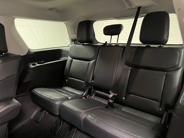 Used 2025 Ford Expedition Platinum image 45