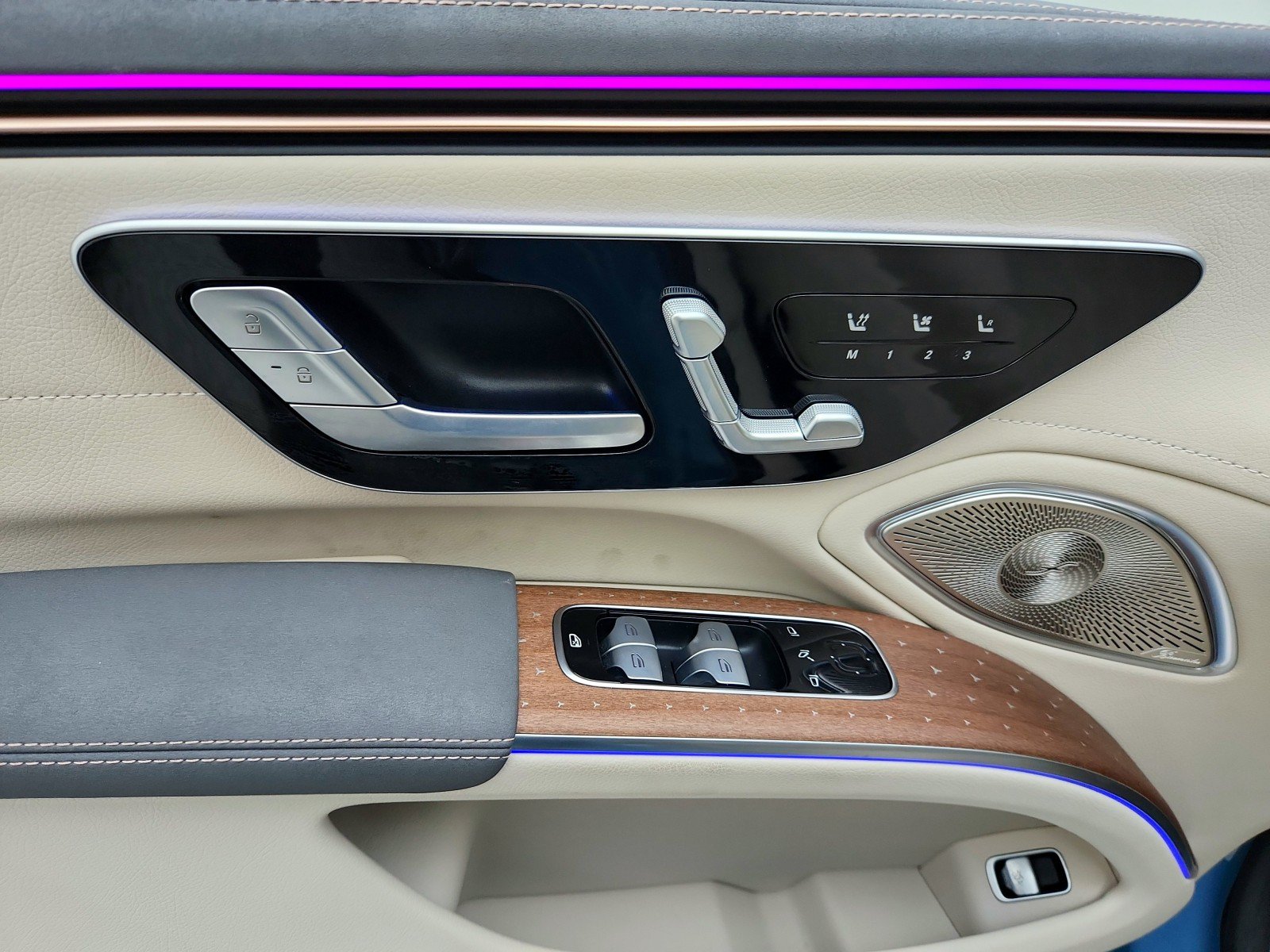 Certified 2025 Mercedes-Benz EQS 450+ Sedan image 25