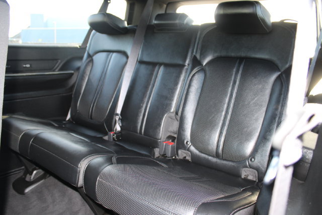 Used 2024 Jeep Wagoneer L Series II AWD/4WD image 51