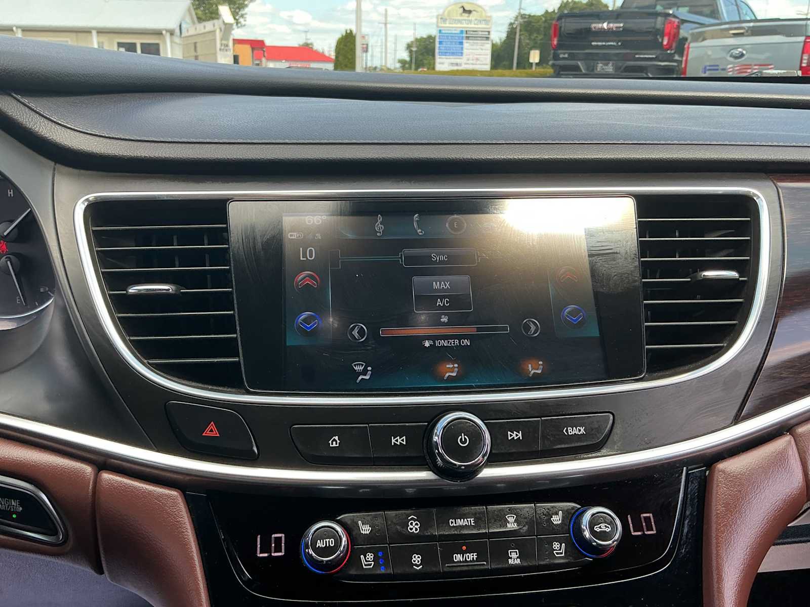Used 2019 Buick LaCrosse Avenir w/ Driver Confidence Package II AWD/4WD image 7