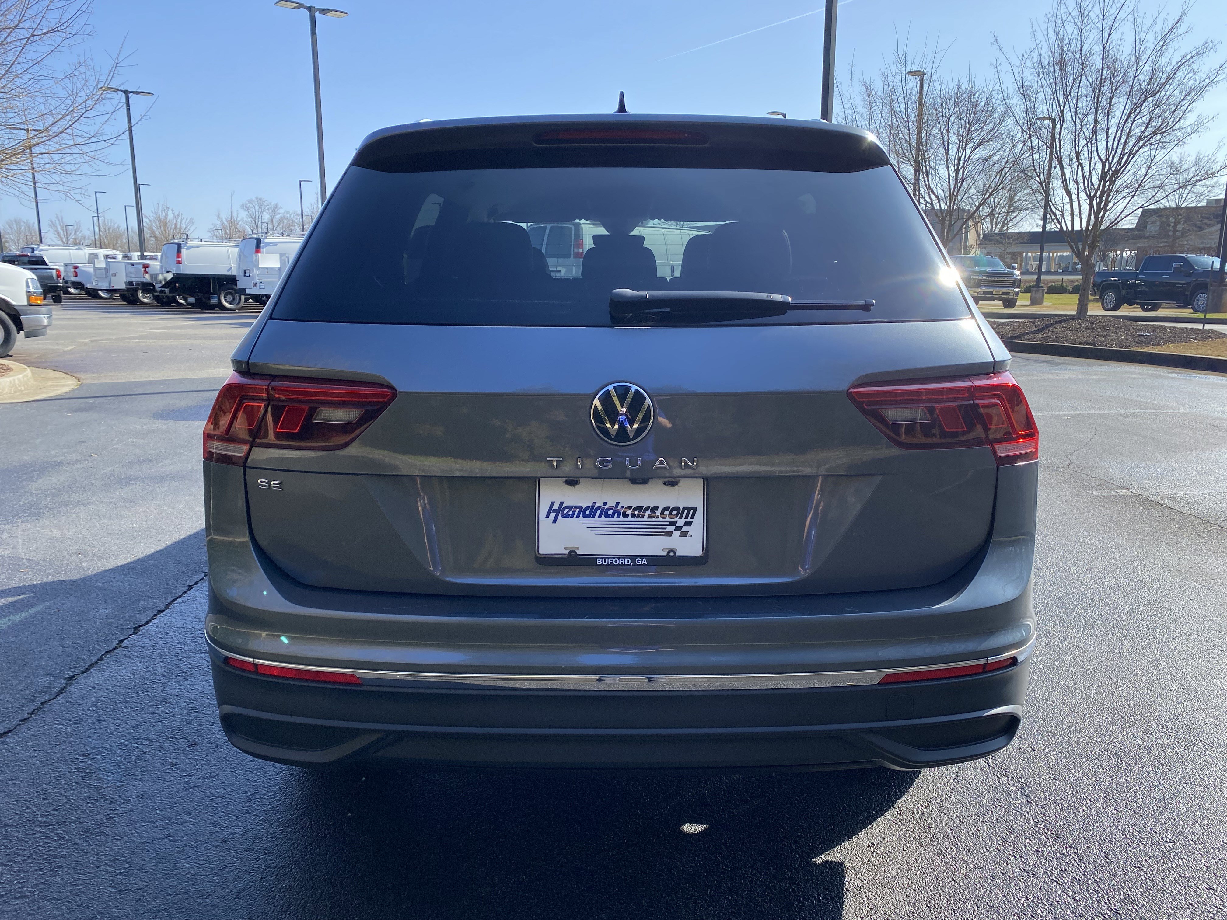 Used 2022 Volkswagen Tiguan SE FWD image 8
