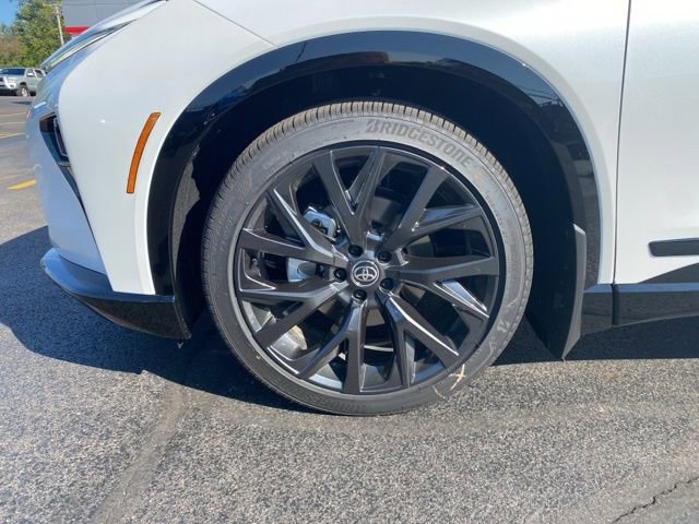 New 2025 Toyota Crown Signia image 20