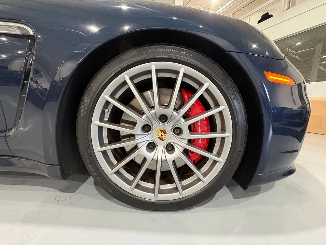 Used 2015 Porsche Panamera GTS w/ Premium Package Plus image 52