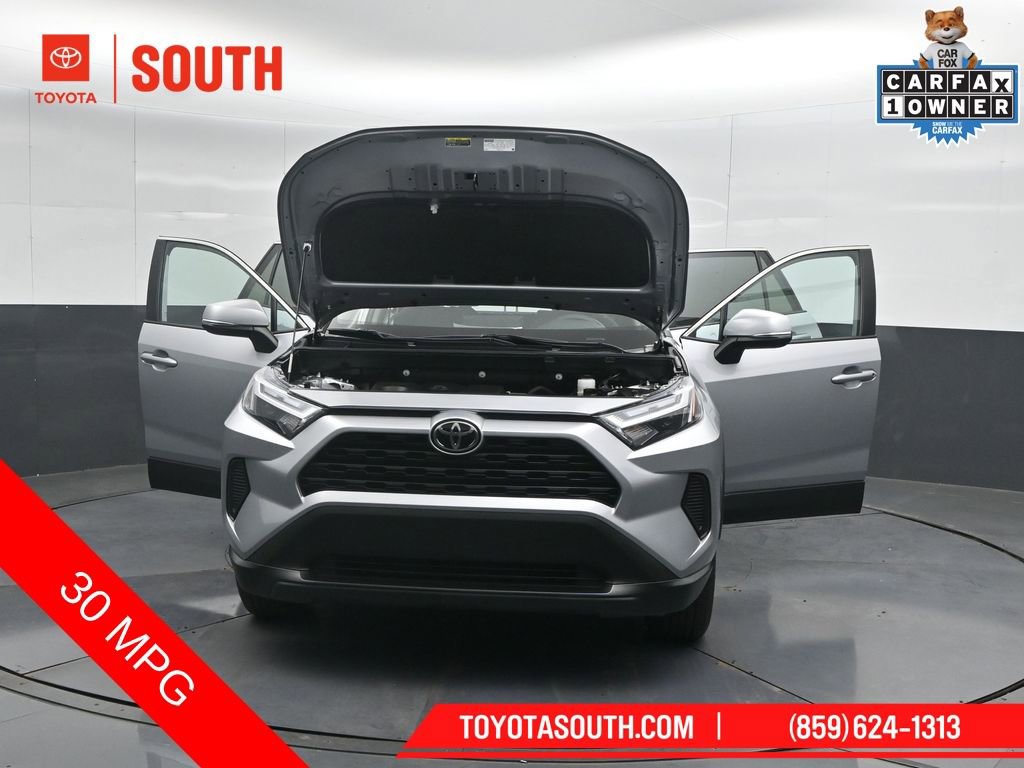 Used 2025 Toyota RAV4 XLE image 56