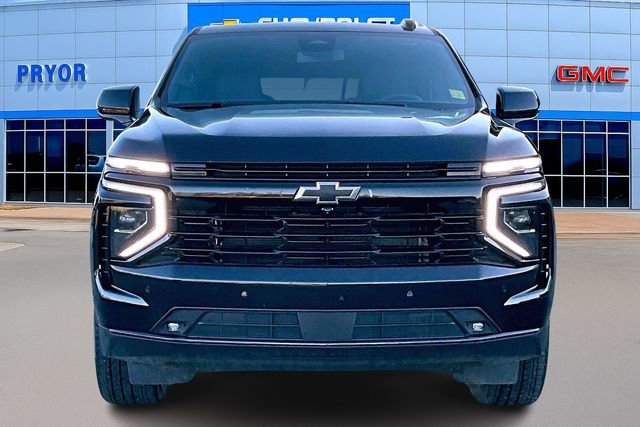 Used 2025 Chevrolet Suburban RST w/ RST Capability Package image 2