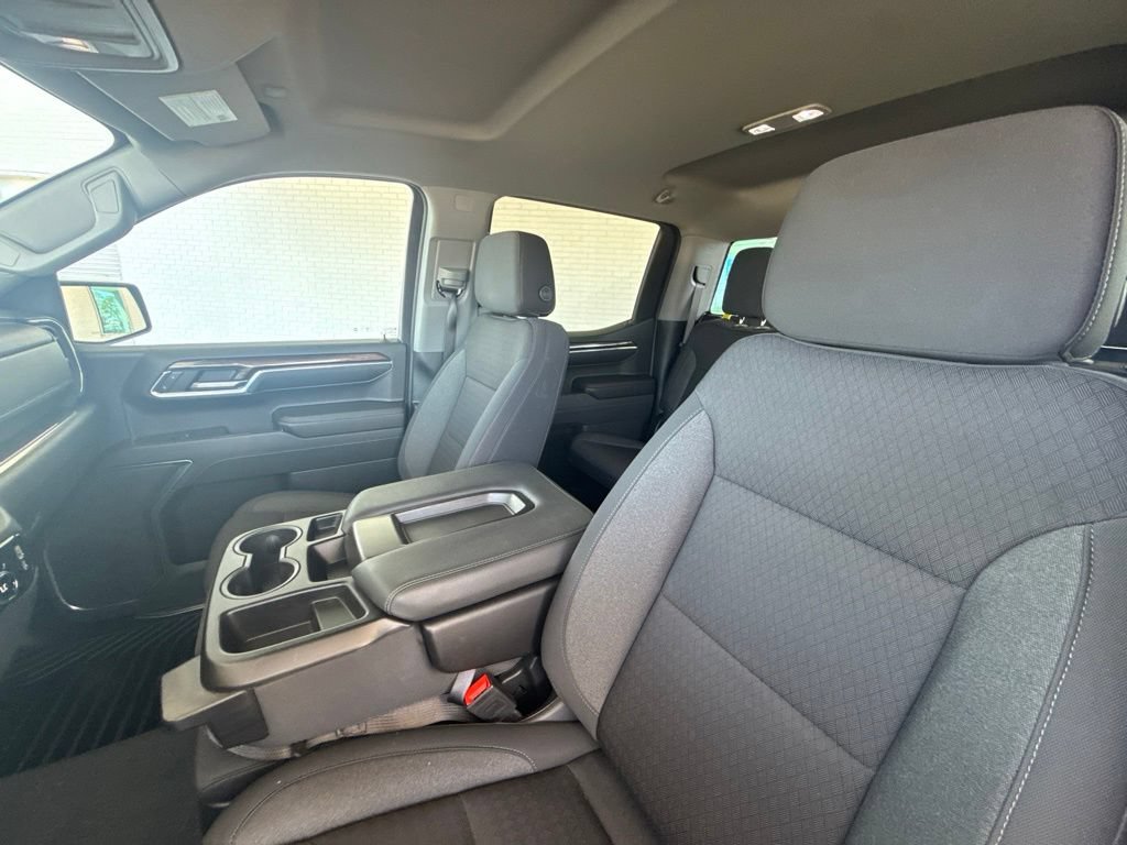 Used 2024 Chevrolet Silverado 1500 LT AWD/4WD image 28