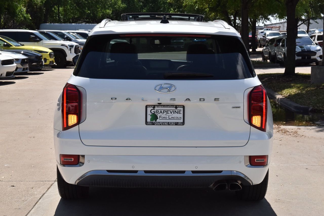 Used 2022 Hyundai Palisade Calligraphy image 9