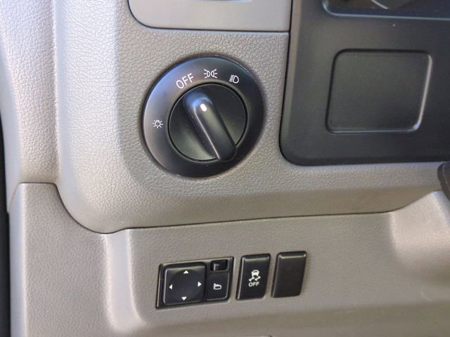 Used 2020 Nissan NV 1500 SV image 15