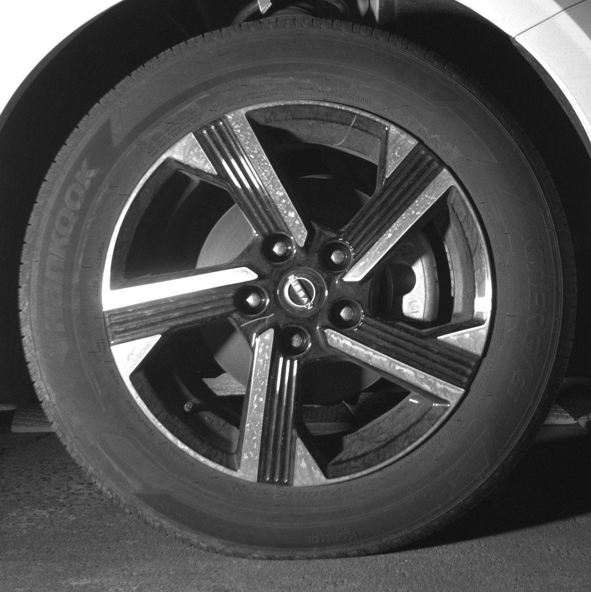 Used 2025 Nissan Sentra SV FWD image 13