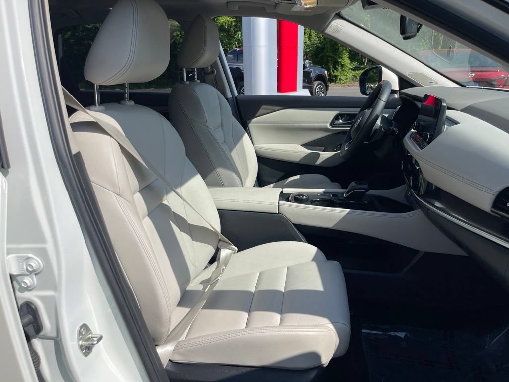 Certified 2021 Nissan Rogue SL w/ Premium Package AWD/4WD image 20