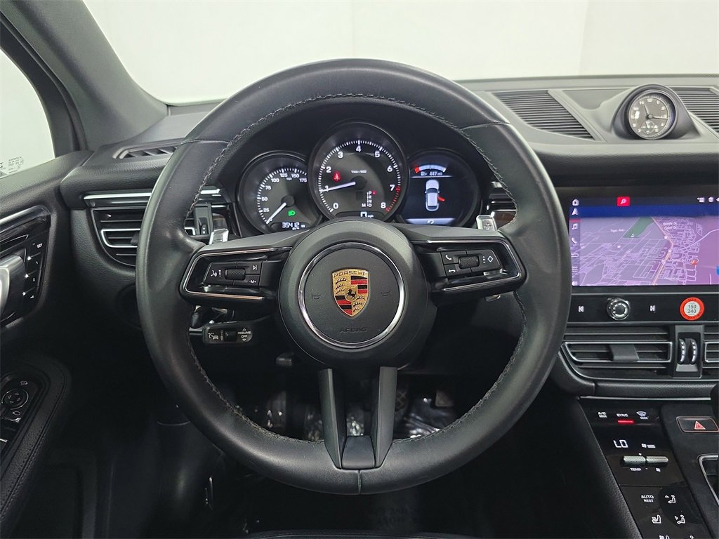 Used 2023 Porsche Macan image 14