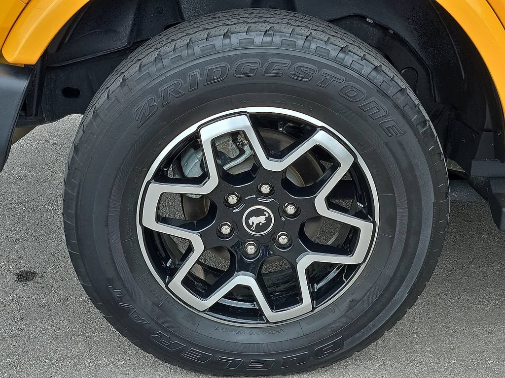 Used 2022 Ford Bronco Outer Banks AWD/4WD image 7