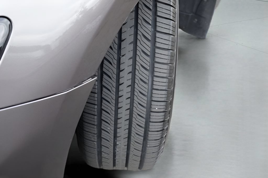 Certified 2023 Toyota Camry LE FWD image 4