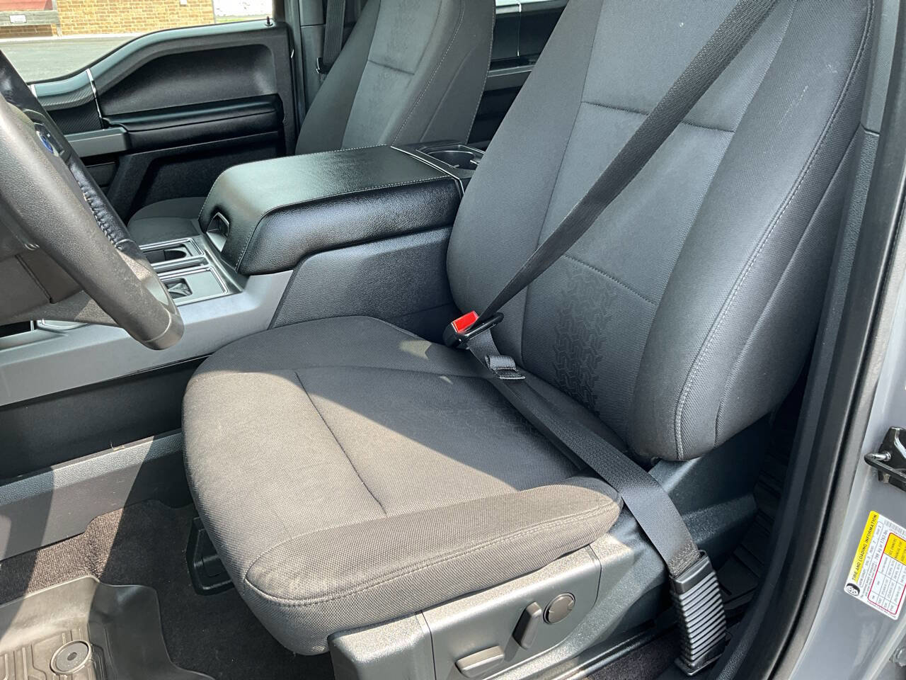 Used 2020 Ford F150 XLT w/ Equipment Group 302A Luxury image 9
