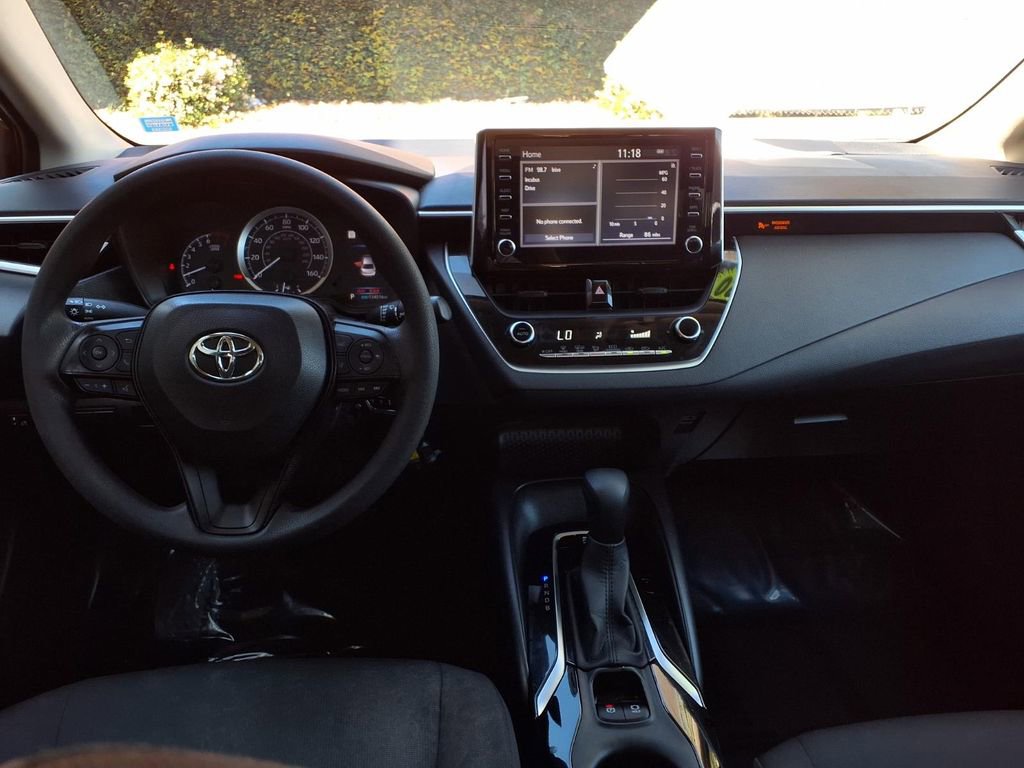 Used 2020 Toyota Corolla LE w/ Carpet Mat Package (TMS) image 18