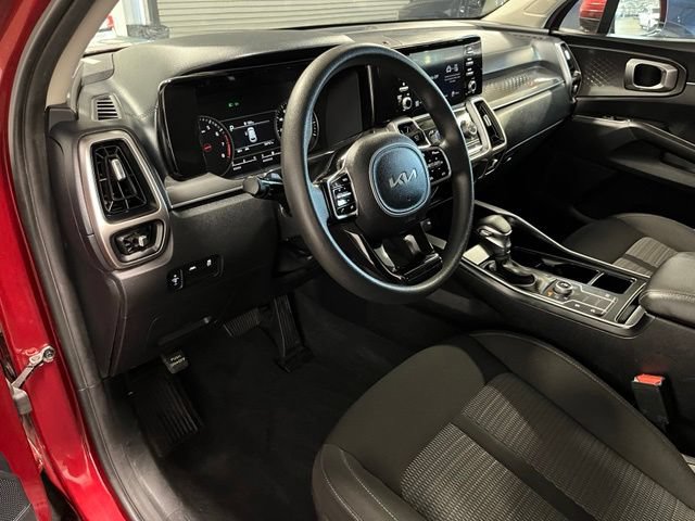 Used 2022 Kia Sorento LX AWD/4WD image 19