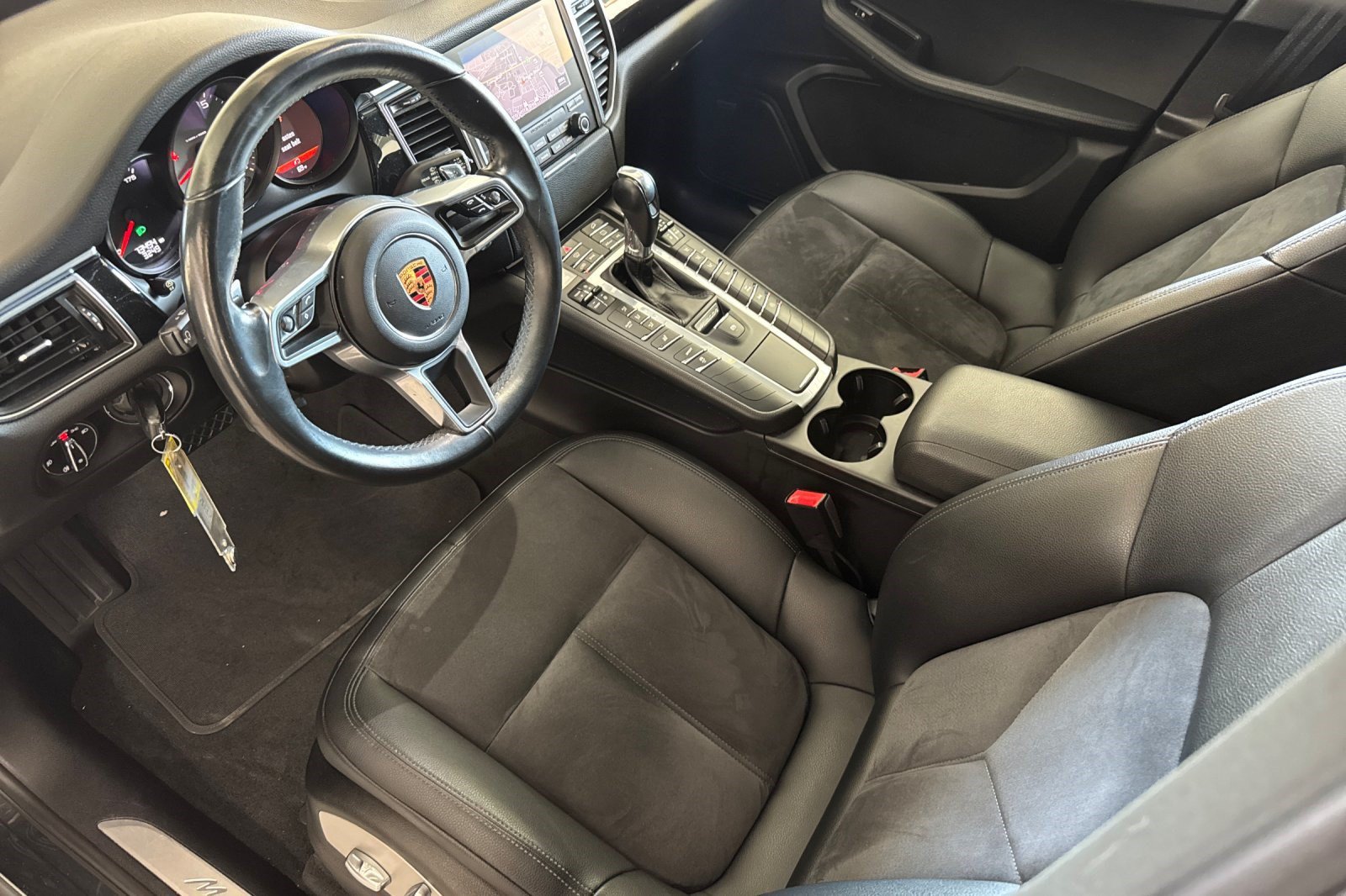 Used 2018 Porsche Macan S AWD/4WD image 4